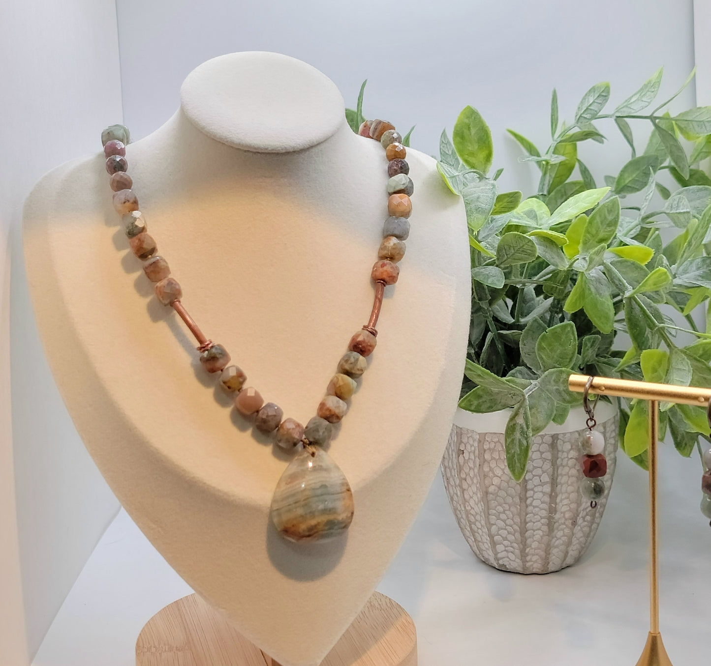 Faceted Caribbean Calcite Jasper Necklace Set