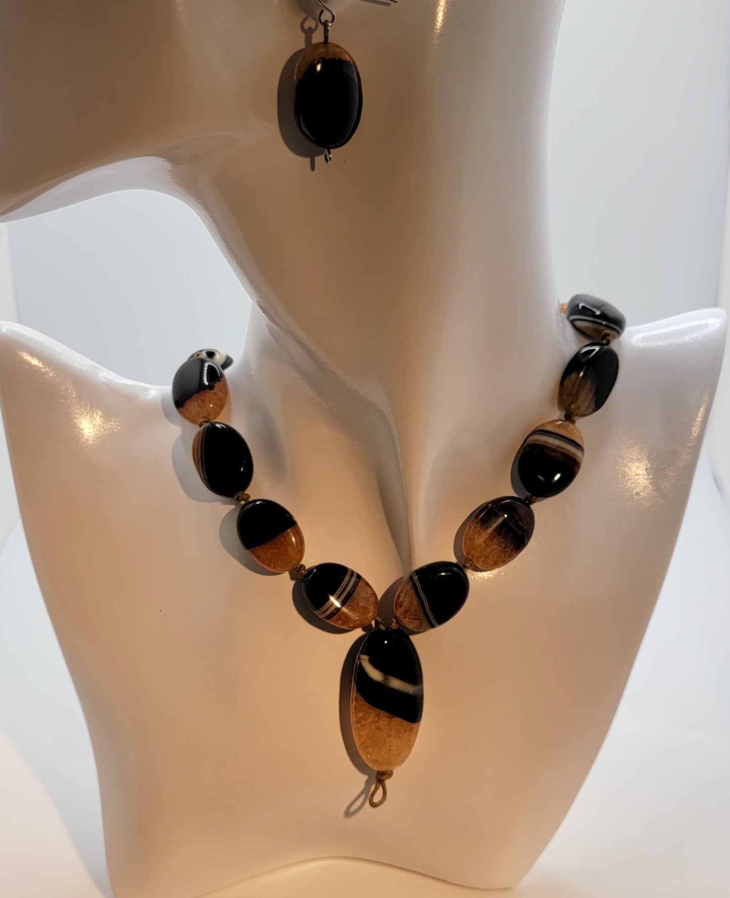 Bumble Bee Agate Necklace Set